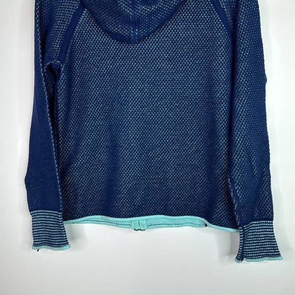 Title Nine Blue Full Zip Hooded Shirt Size Small - Picture 6 of 8